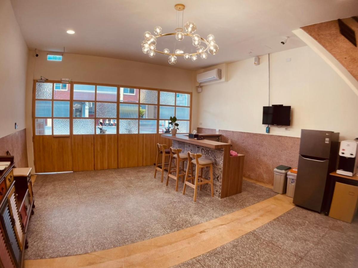 Green Only Homestay Tainan Exterior photo